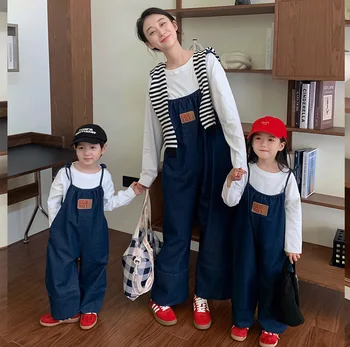 2023-coreano de Mãe e Filha Outono Novo Pai-filho marca de Jeans Alça de Calças de Mãe e Filha Combinando as Roupas da Primavera